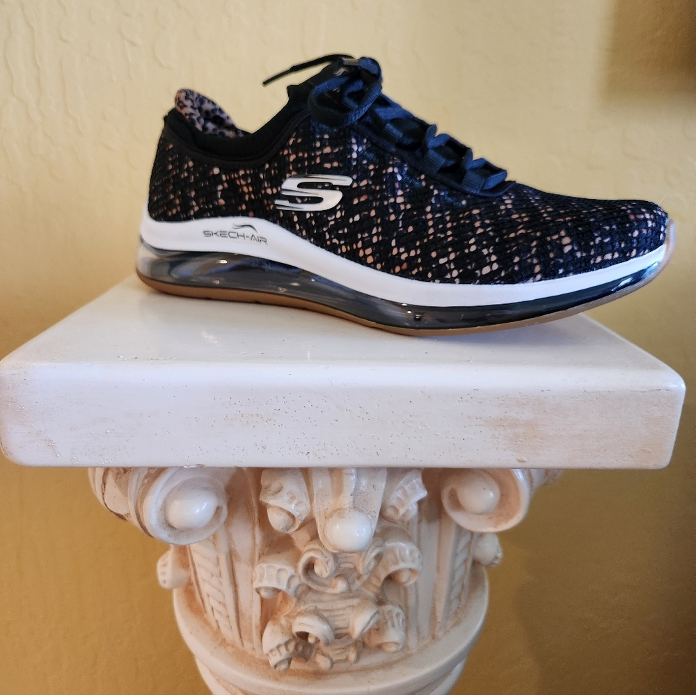 New Skechers Black Lace Knit Sneaker with Leopard Speckle